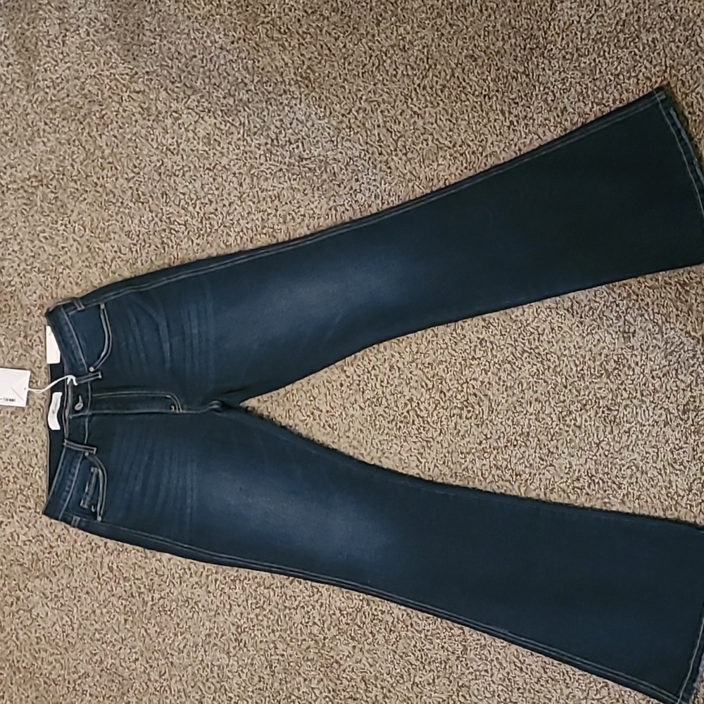 Kancan Flares